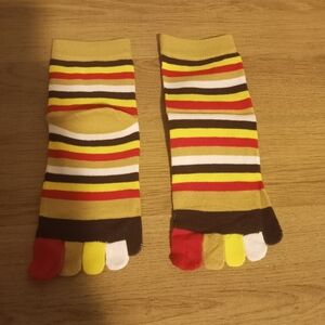 Striped Toe Socks in Horizontal Multi-Colors ~ Free Shipping! ☆